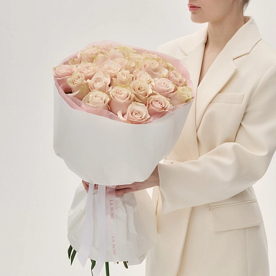 Монобукет розовых роз PInk Mondial